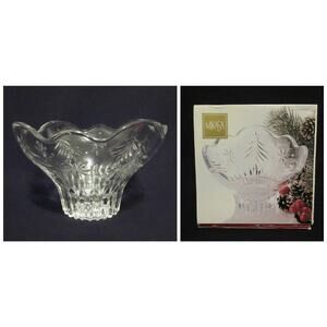 Mikasa Christmas Night Crystal Collection 6" Footed Bowl With Box Mint Condition
